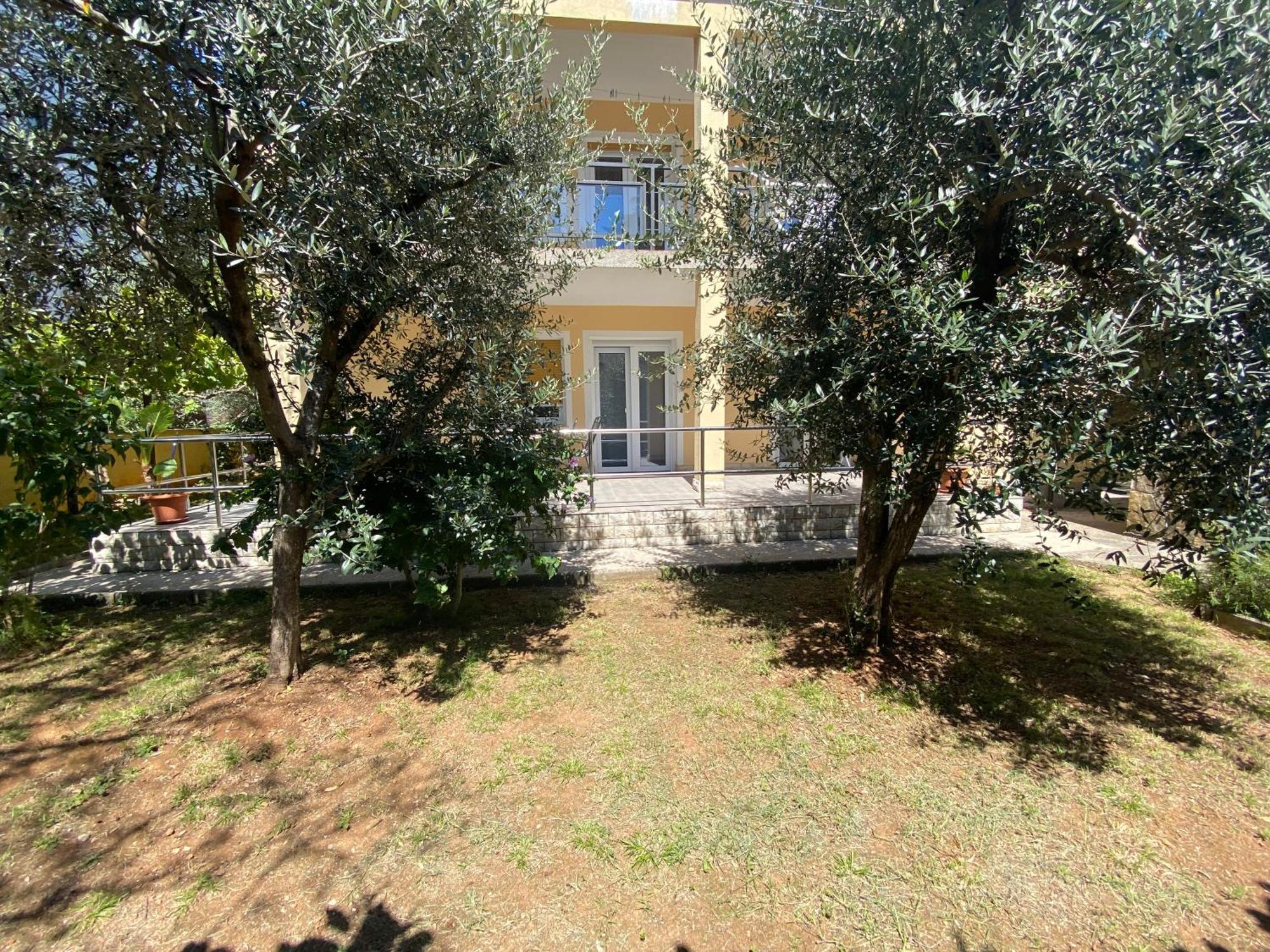 קרק Apartments Topic & Krk Central Location מראה חיצוני תמונה