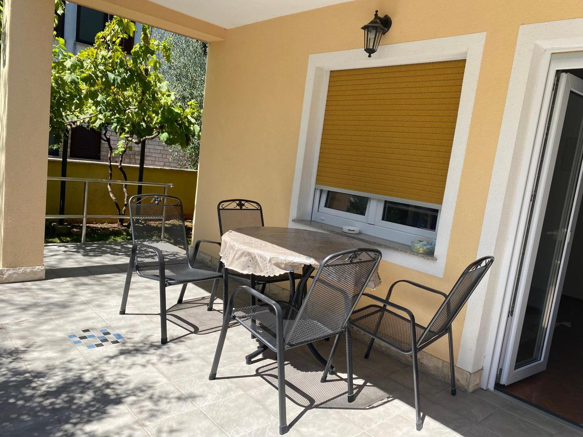 קרק Apartments Topic & Krk Central Location מראה חיצוני תמונה