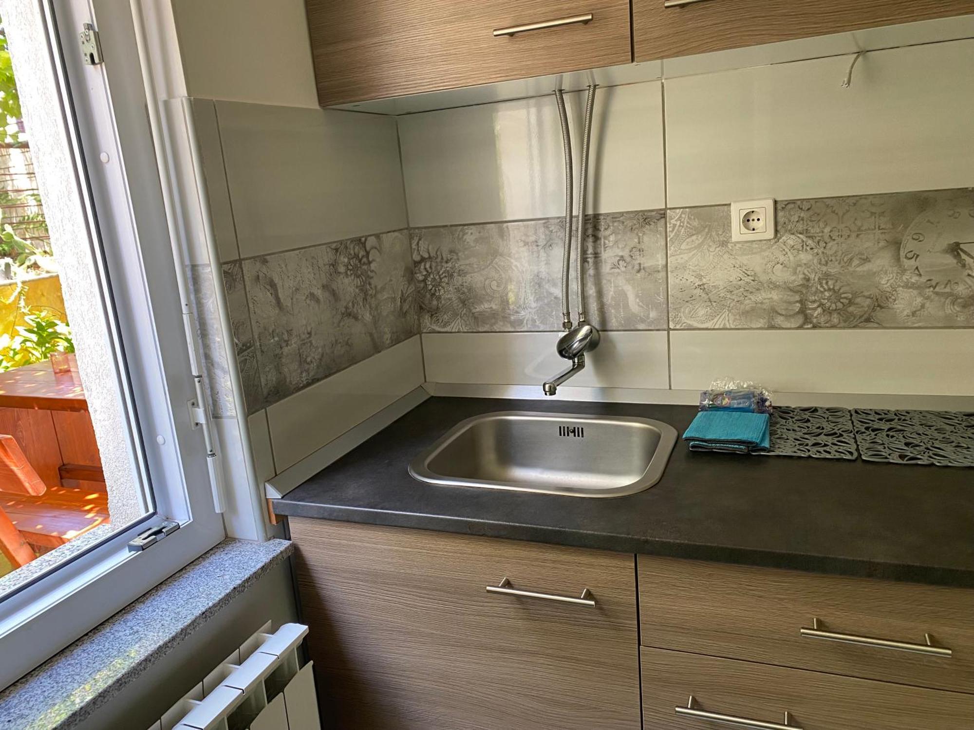 קרק Apartments Topic & Krk Central Location מראה חיצוני תמונה