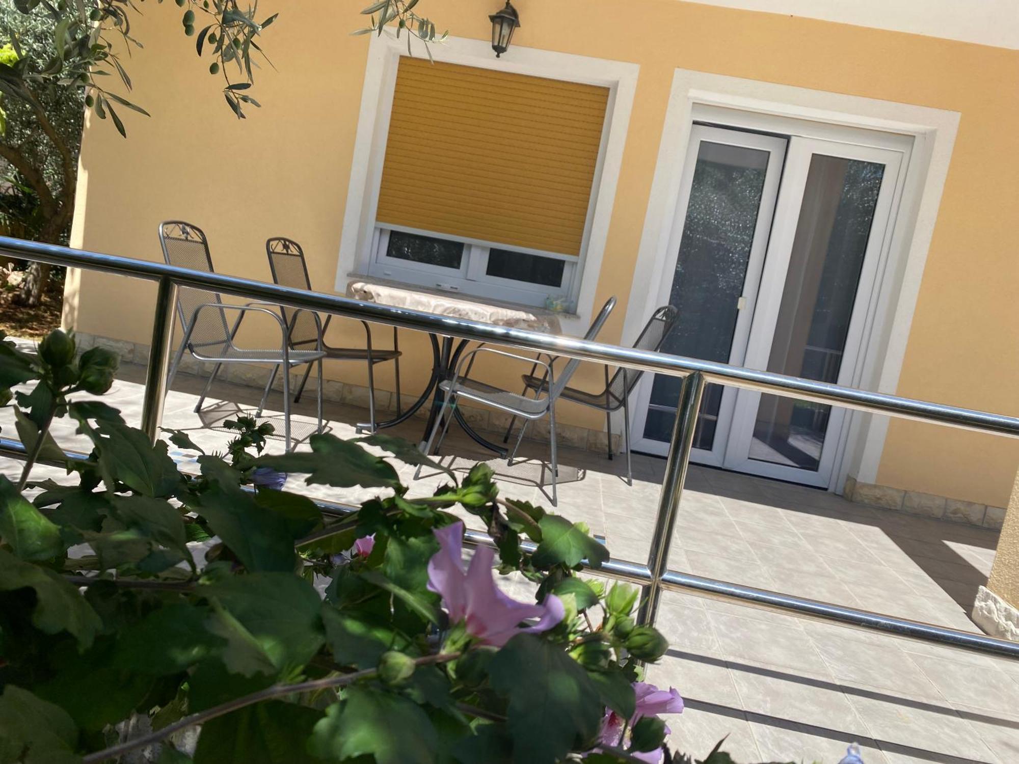 קרק Apartments Topic & Krk Central Location מראה חיצוני תמונה